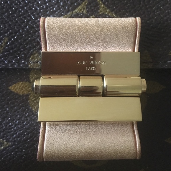 Louis Vuitton Elysée Wallet - Picture 2 of 7